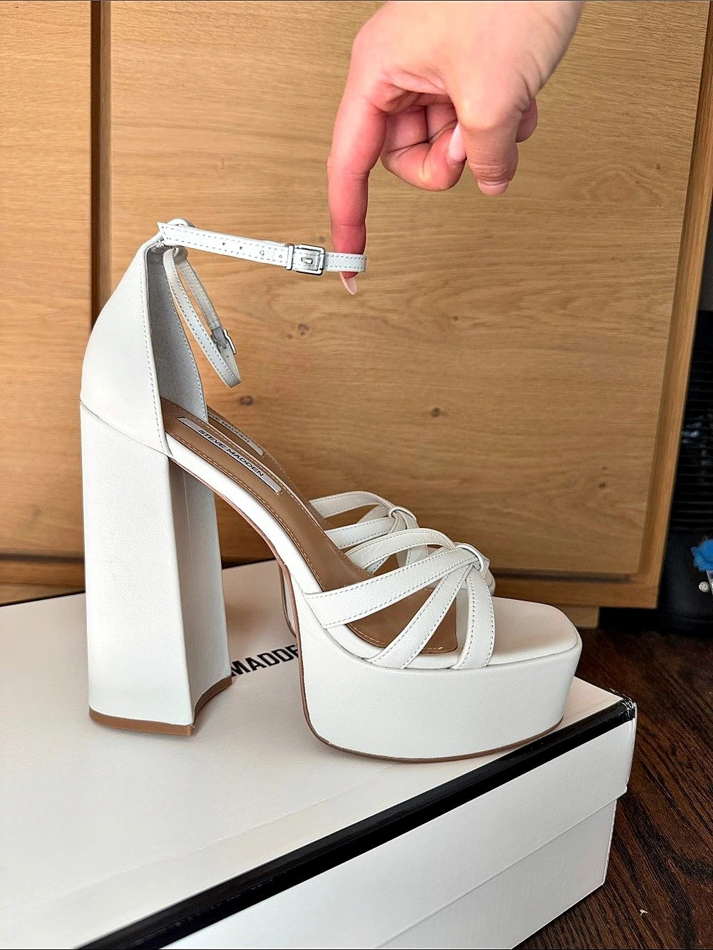 Steve Madden Retro Platform Heel Strappy Heels White US 8.5 M